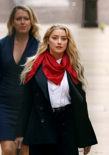 Amber Heard testifica en contra