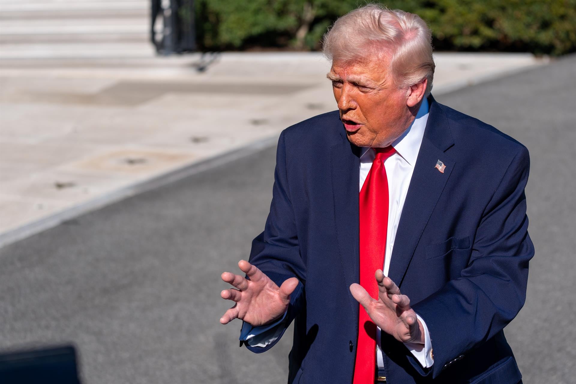 El acto en Mount Rushmore incluyó un discurso de Trump y fuegos artificiales, con acceso por inscripción previa exclusivo para residentes de Estados Unidos (Europa Press)