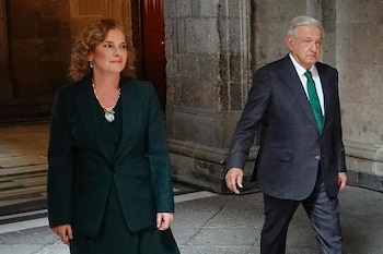 AMLO y su esposa, Beatriz