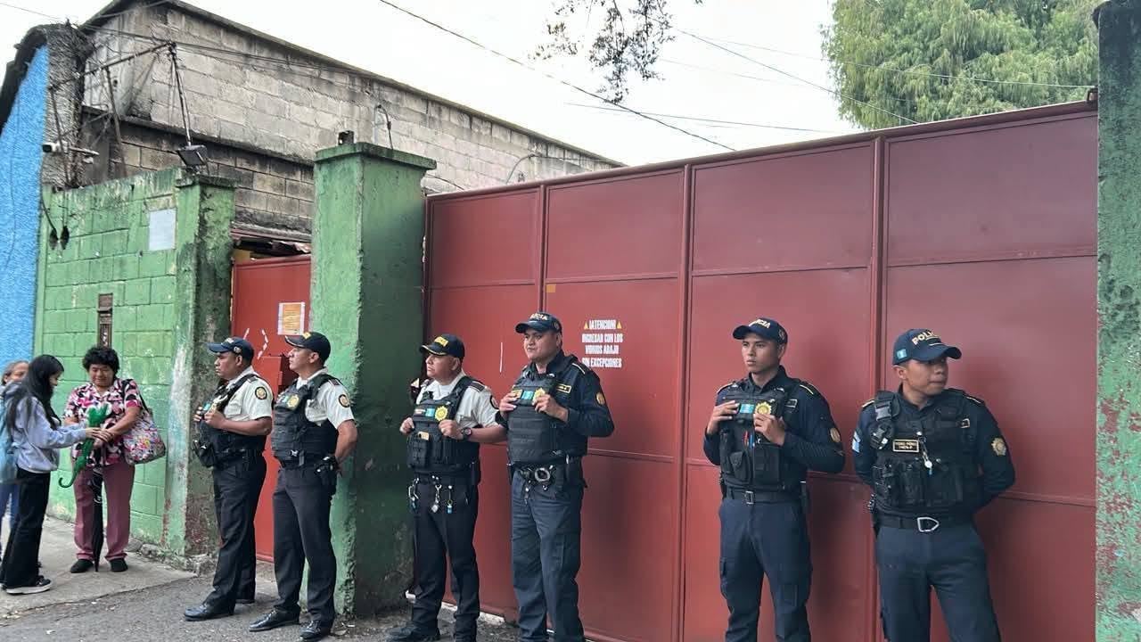MP mantiene operativo en el Fischmann por más de 24 horas y antimotines resguardan el área (Redes Sociales)