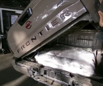 Detienen a mexicano estadounidenses en la frontera con más de 3 millones de pesos en droga