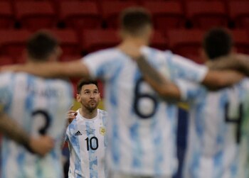 Messi, una vez, encabeza la