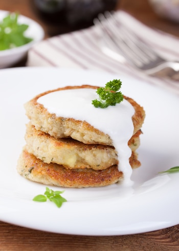 Los bulviniai blynai lituanos combinan