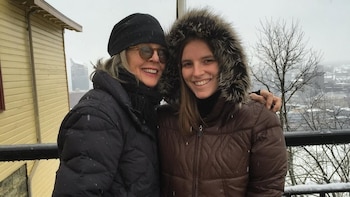La hija de Diane Keaton comparte el doloroso recuerdo de su madre a un año de su partida: “Te extraño”