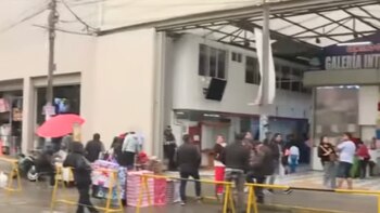 Horas después del asalto, la