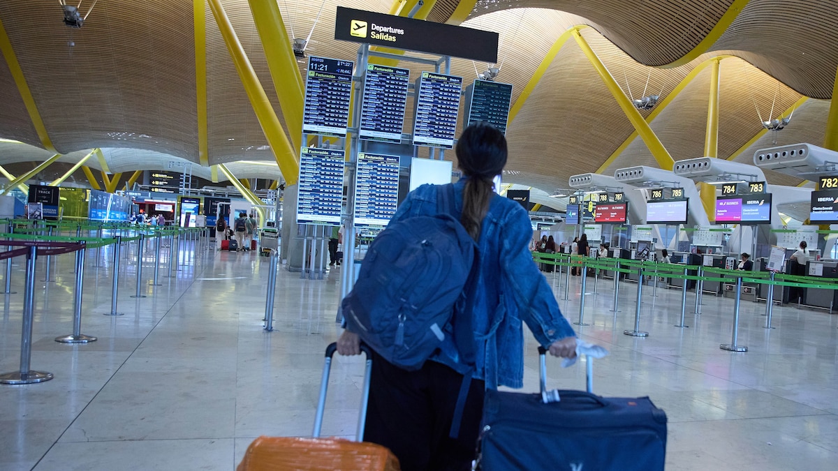 La salida de dólares por turismo superó los USD 5.000 millones el último año, aunque afectó poco a las reservas