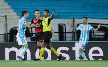 El árbitro venezolano Alexis Herrera