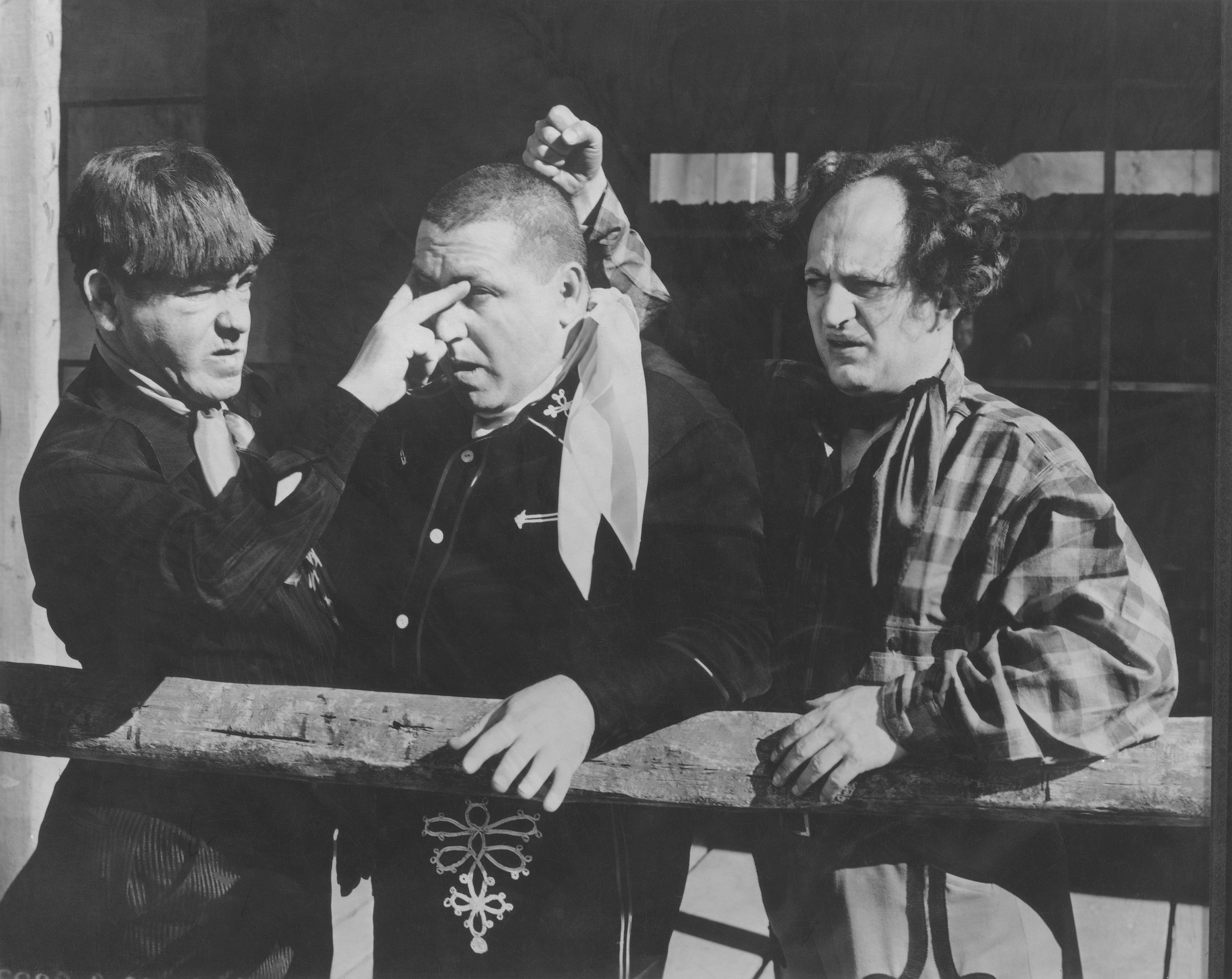 Las dos caras de Moe Howard, el líder de Los Tres Chiflados y padre  ejemplar que divertía a la audiencia a los golpes - Infobae