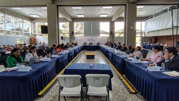 La comisión de postulación revisa este martes los señalamientos contra 12 aspirantes a contralor en Guatemala