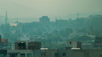 La intensidad del sol también puede provocar daños a la salud, es por eso que también se mide la intencidad de los rayos UV (Cuartoscuro)