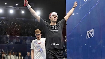 Diego Elías conquista El Gouna International Open 2026 sin ceder sets y se afirma en la élite del ranking mundial