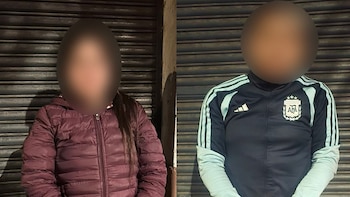 Detuvieron a un “narco-trapito” y a una ciudadana boliviana cuando llevaban cocaína con la marca de un delfín