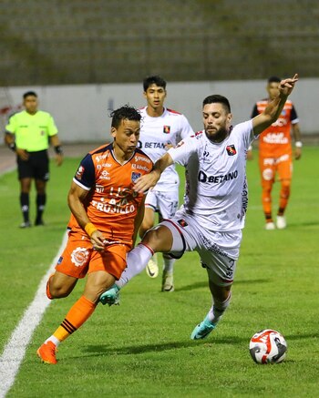 Cristian Benavente jugó su primer partido de la temporada contra Melgar en Mansiche.
