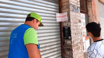 El supermercado chino clausurado queda