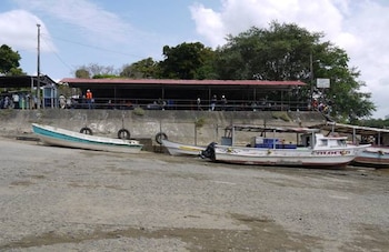 El puerto de Coquira recibe diariamente embarcaciones utilizadas para la pesca y la descarga de productos del mar. Tomada de MiAmbiente