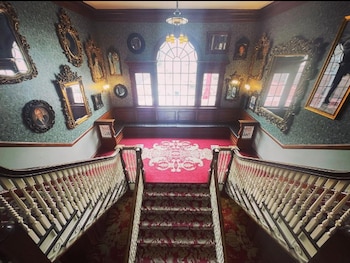 Más allá de las bodas,