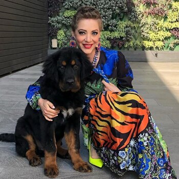 González nació en 1964, en