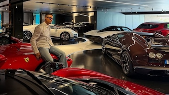 “Mis juguetes”: Cristiano Ronaldo reveló una parte de su lujosa colección de autos valuados en millones de dólares