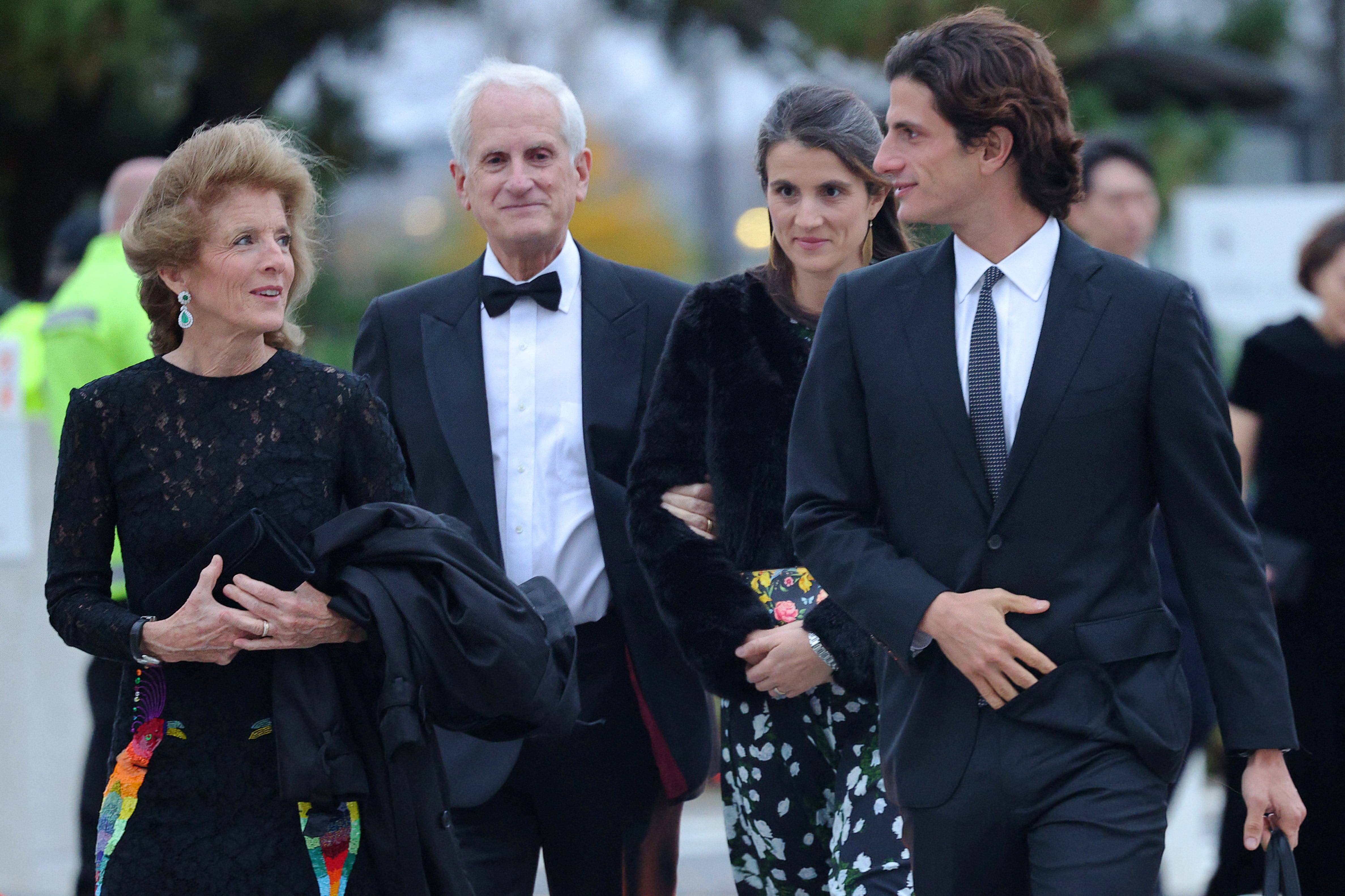 Tatiana Schlossberg junto a sus padres y su hermano en una imagen de archivo. (REUTERS/Brian Snyder)