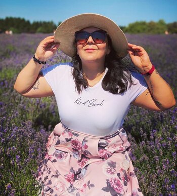 Es docente y emigró a