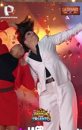 Pamela López e Melissa Klug explodiram La Granja VIP com o final inesperado do desafio musical. Captação: Televisão Panamericana.