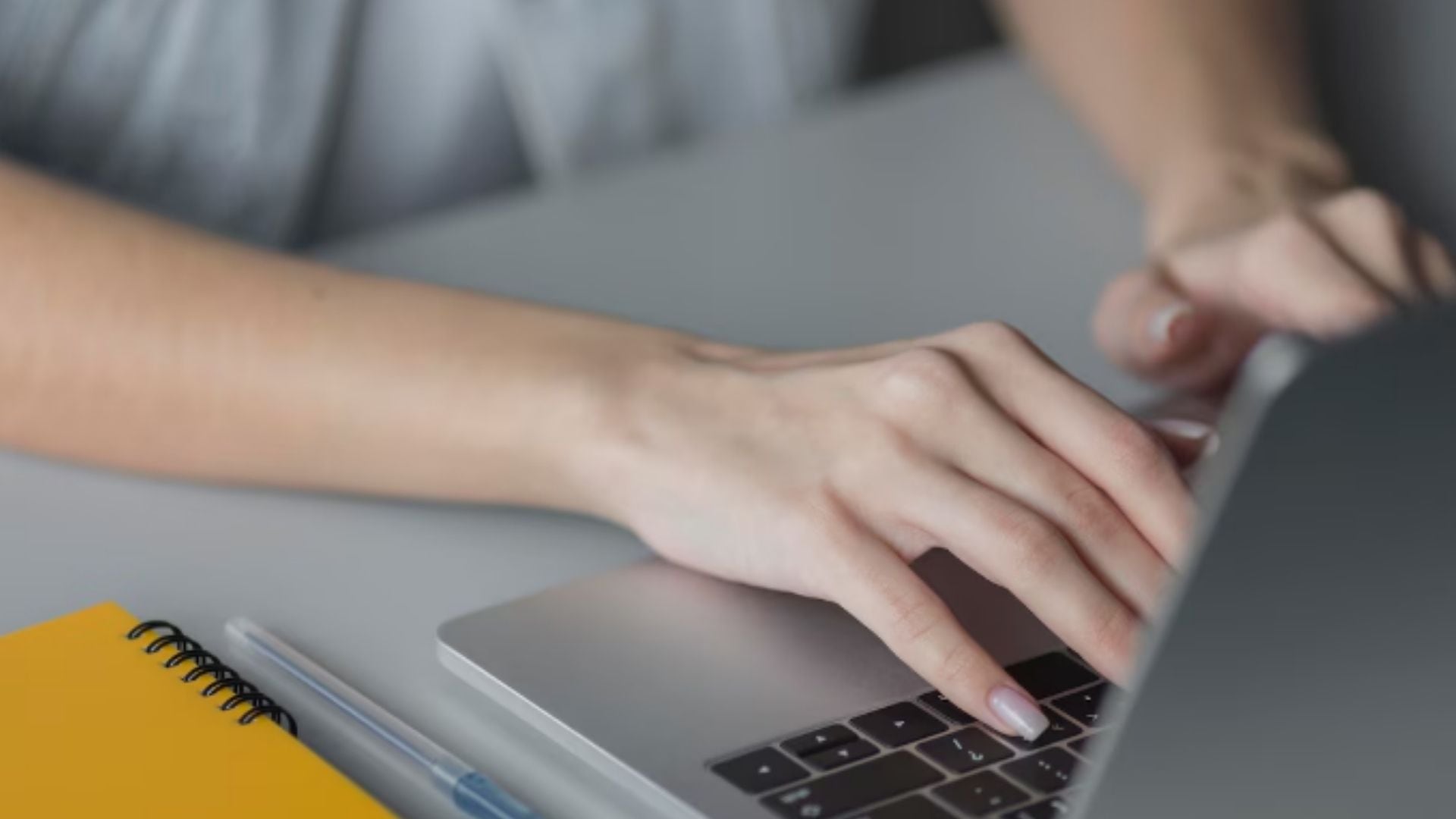 El CUL se puede tramitar de manera virtual y está disponible para todos los interesados - Créditos: Magnific.