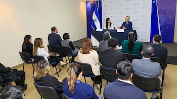 El gobierno salvadoreño suscribe carta