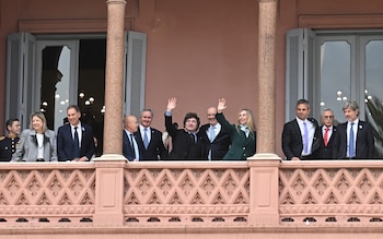 Milei en el balcón de la Casa rosada
