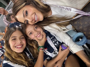 Evangelina Anderson se mostró junto