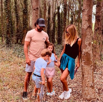 Sabrina Rojas y su familia