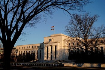 El edificio sede de la Reserva Federal de los Estados Unidos en Washingon. (REUTERS/Joshua Roberts)