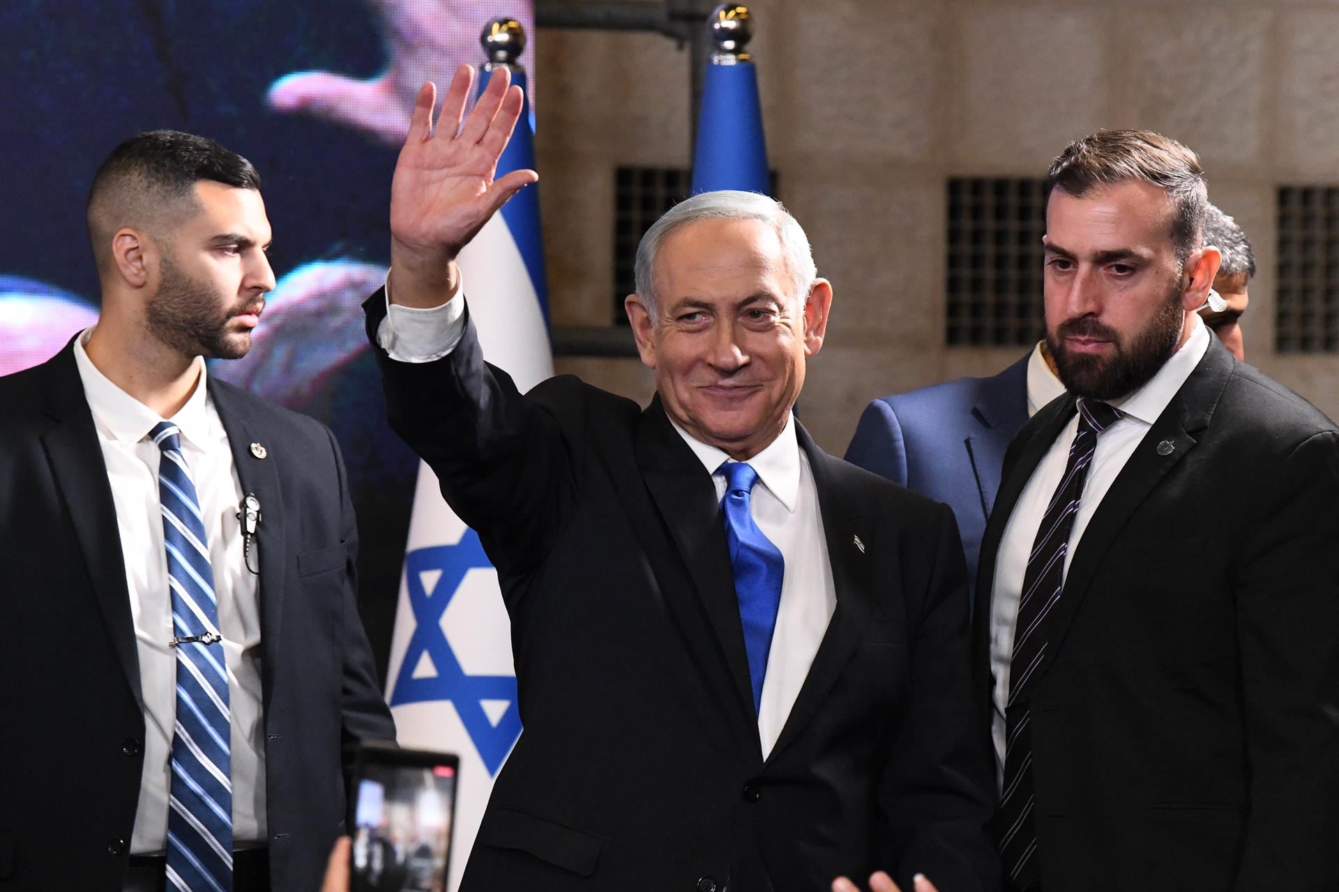 Netanyahu acusa a una "alianza entre la izquierda y el islam radical" de "destruir" Francia, Italia y España