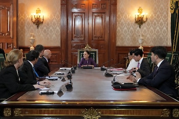 Claudia Sheinbaum y Volker Türk sostienen diálogo sobre cooperación en derechos humanos y atención a desapariciones.