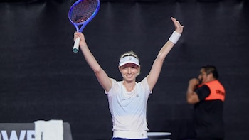 Cristina Bucsa sorprende a Paolini