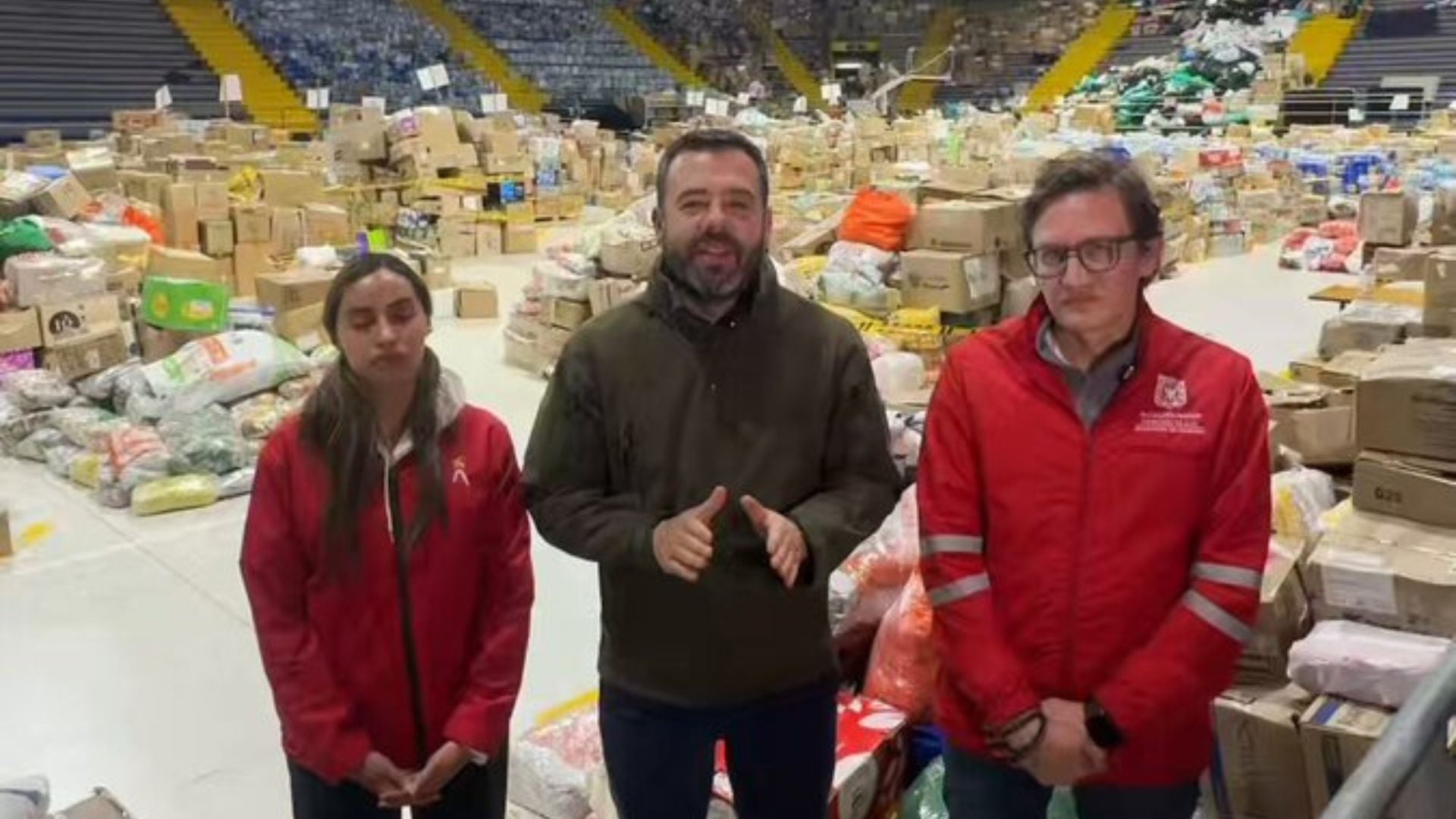 El alcalde de Bogotá destacó la participación de ciudadanos y voluntarios en la recolección y traslado de las ayudas. - crédito captura de video
