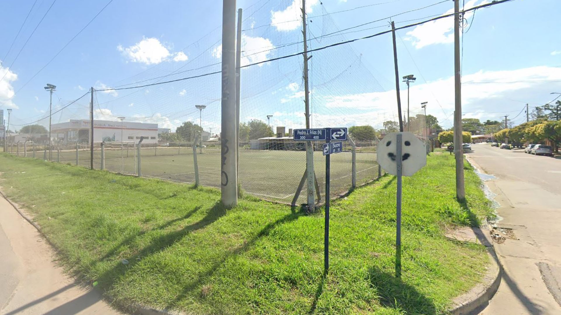 La cancha de fútbol de césped artificial de Jesús María, donde falleció un jugador de muerte súbita