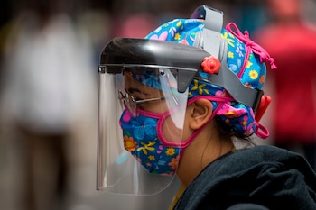 En la imagen, una persona