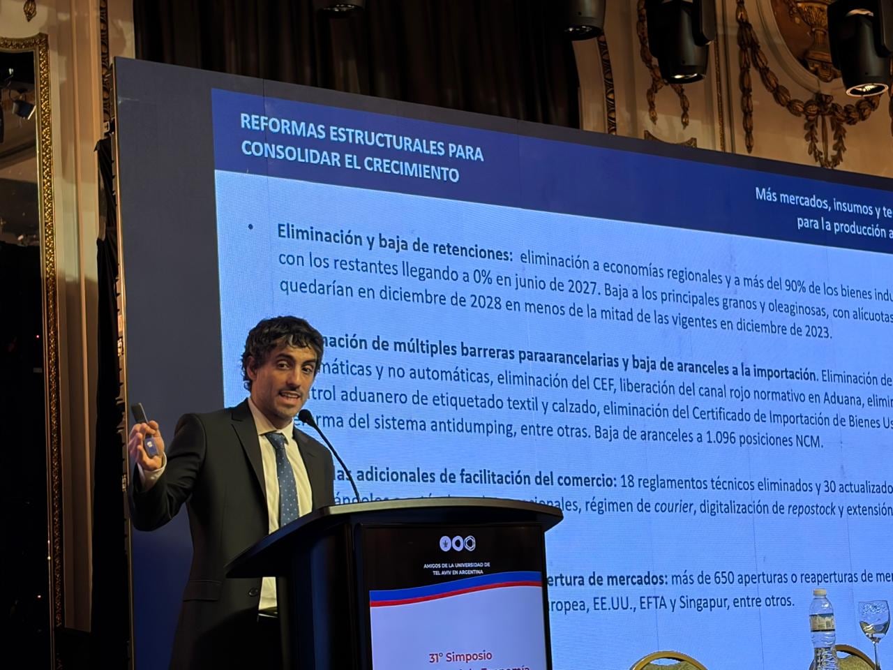Vauthier, durante su exposición en el 31° Simposio Internacional de Economía organizado por Amigos de la Universidad de Tel Aviv en Argentina
