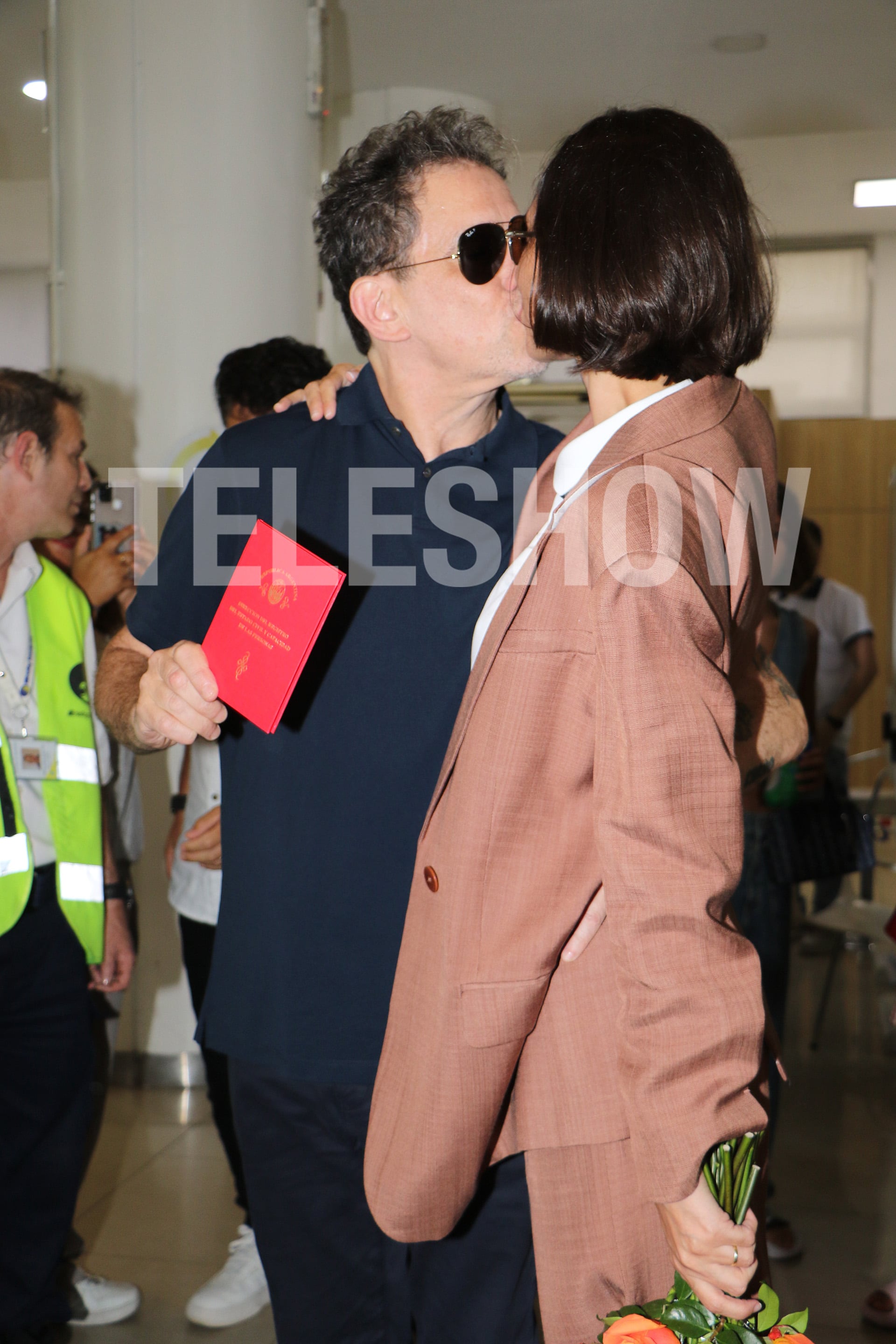 El año arrancó con una de las bodas más sorprendentes: Adnrés Calamrao y Natalí Franco (RSFotos)