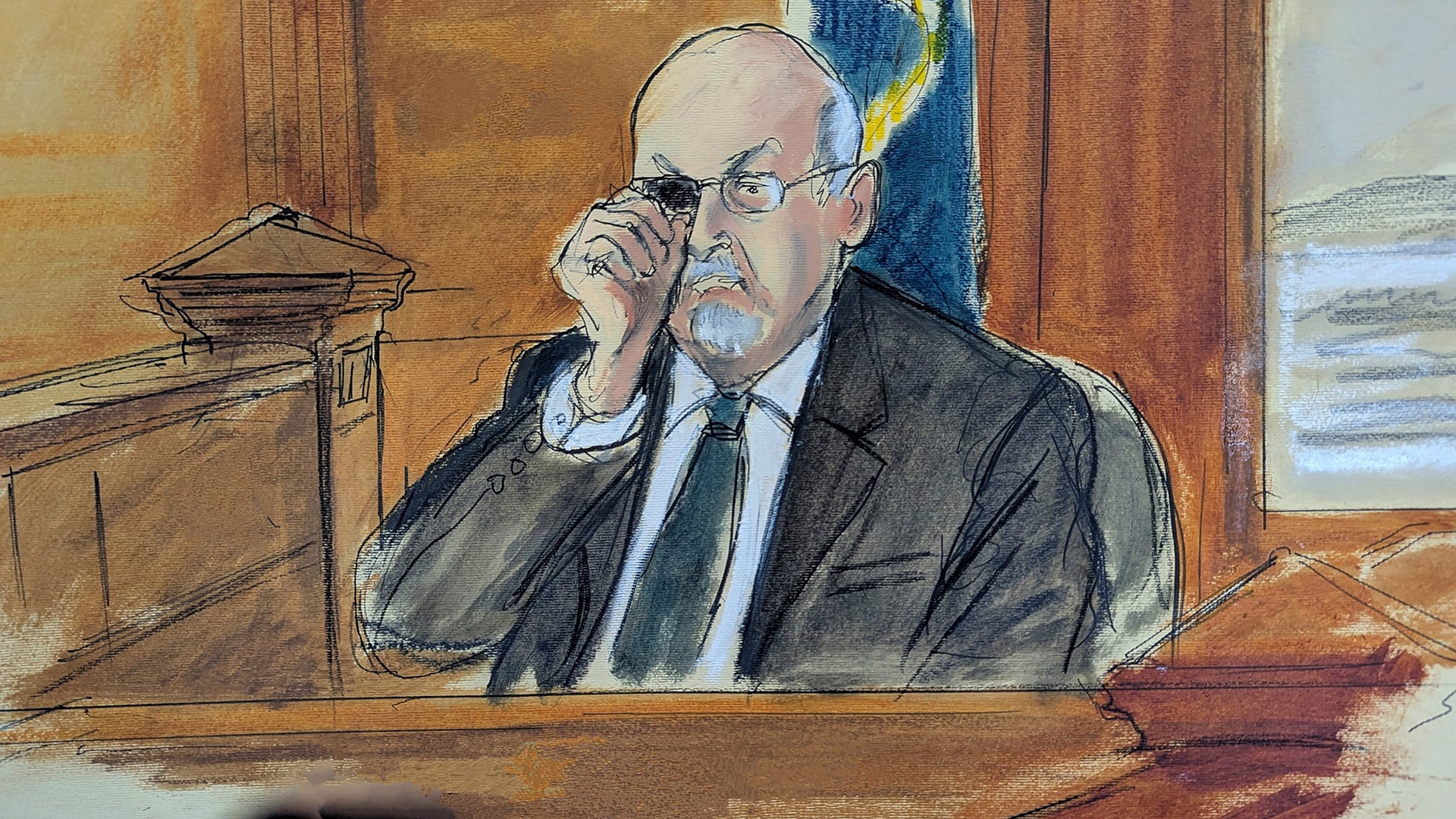En este boceto, Salman Rushdie testifica en el estrado durante el juicio de Hadi Matar, mostrando cómo fue apuñalado en el ojo (Elizabeth Williams vía AP)