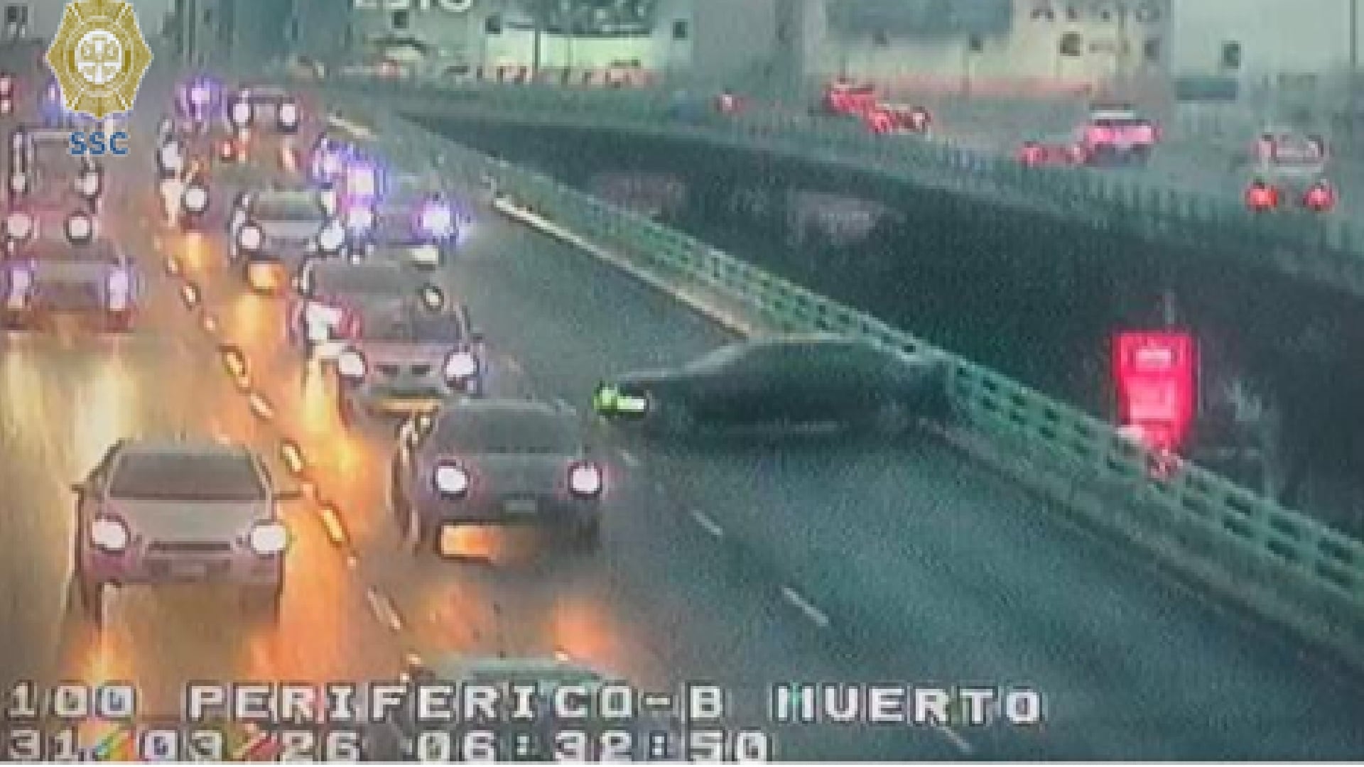 choque Anillo periférico Barranca del Muerto Segundo Piso CDMX (@OVIALCDMX/X)