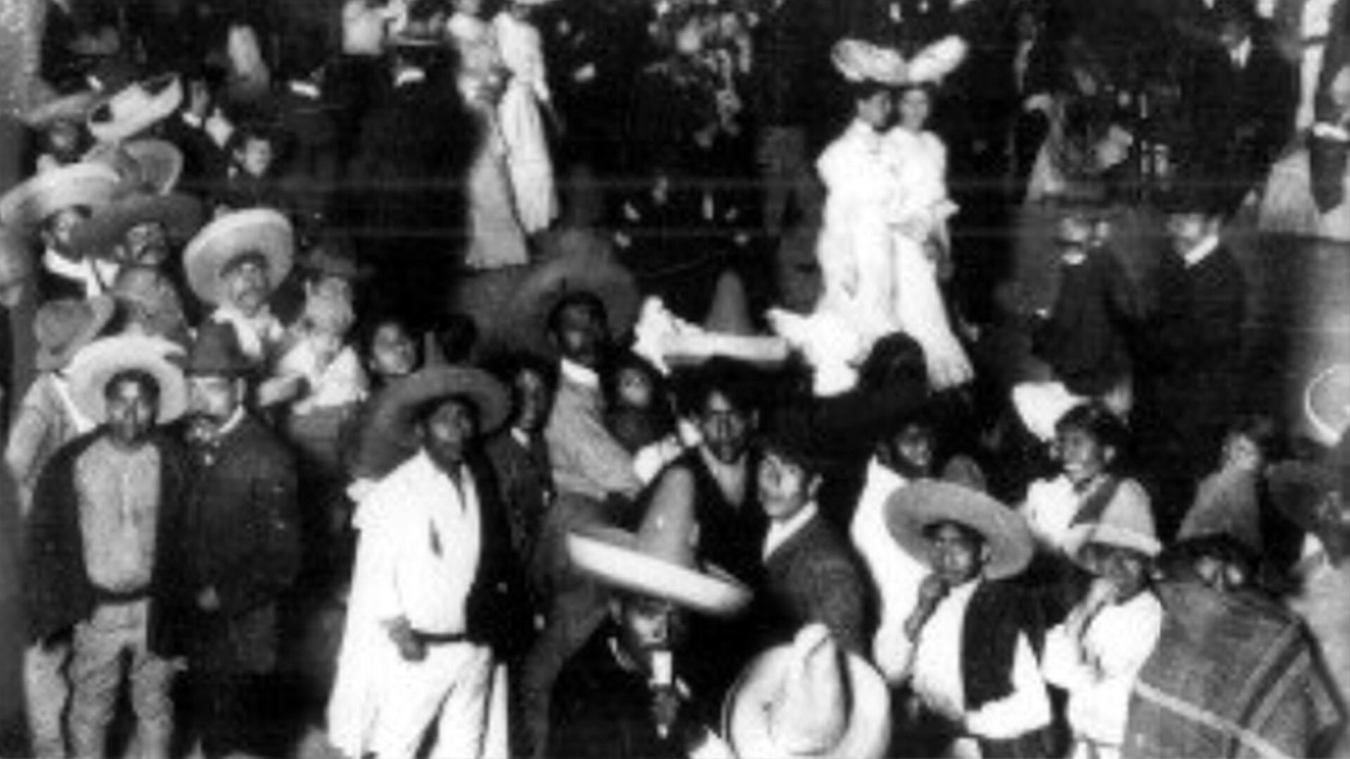 La economía del porfiriato no permitió la consolidación de una clase media, la mayoría del país vivía en condiciones precarias. Foto: INAH Mediateca.