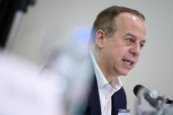 Etchevers presentó el informe semestral