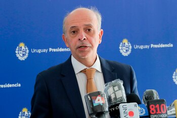 El ministro de Defensa, Javier