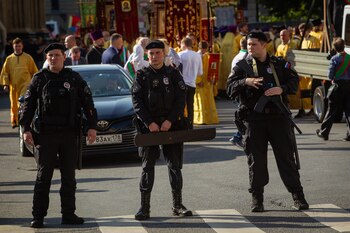 Agentes rusos tras el tiroteo