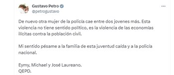 El presidente rechazó el asesinato de los tres uniformados de la Policía. Twitter.