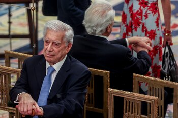 El escritor Mario Vargas Llosa