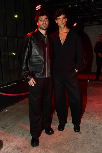 Lizardo Ponce junto a su