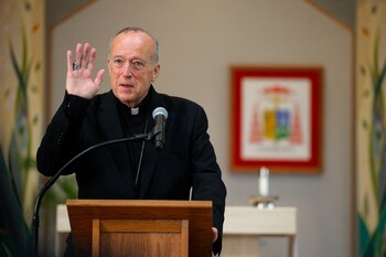 El cardenal Robert W. McElroy,