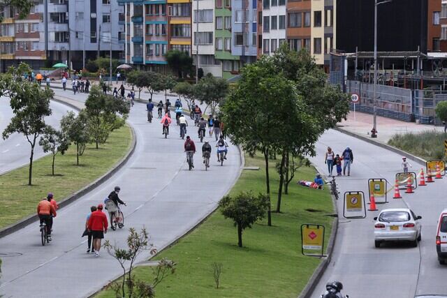 Bogotá suma más de 11 kilómetros a su Ciclovía y amplía la ruta en 5 localidades - crédito Camila Díaz/Colprensa